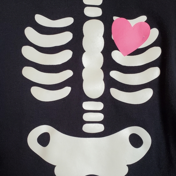 Carter's 12m Halloween pajamas - Picture 4 of 6